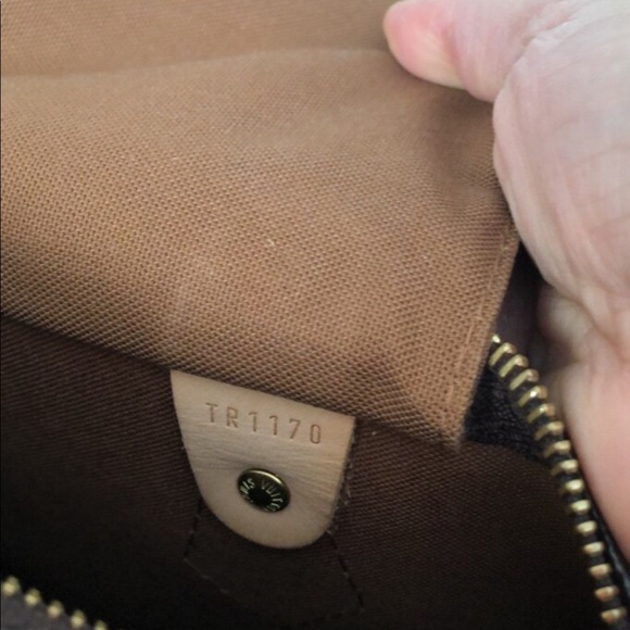 Authentic LV bag - Picture 3 of 3